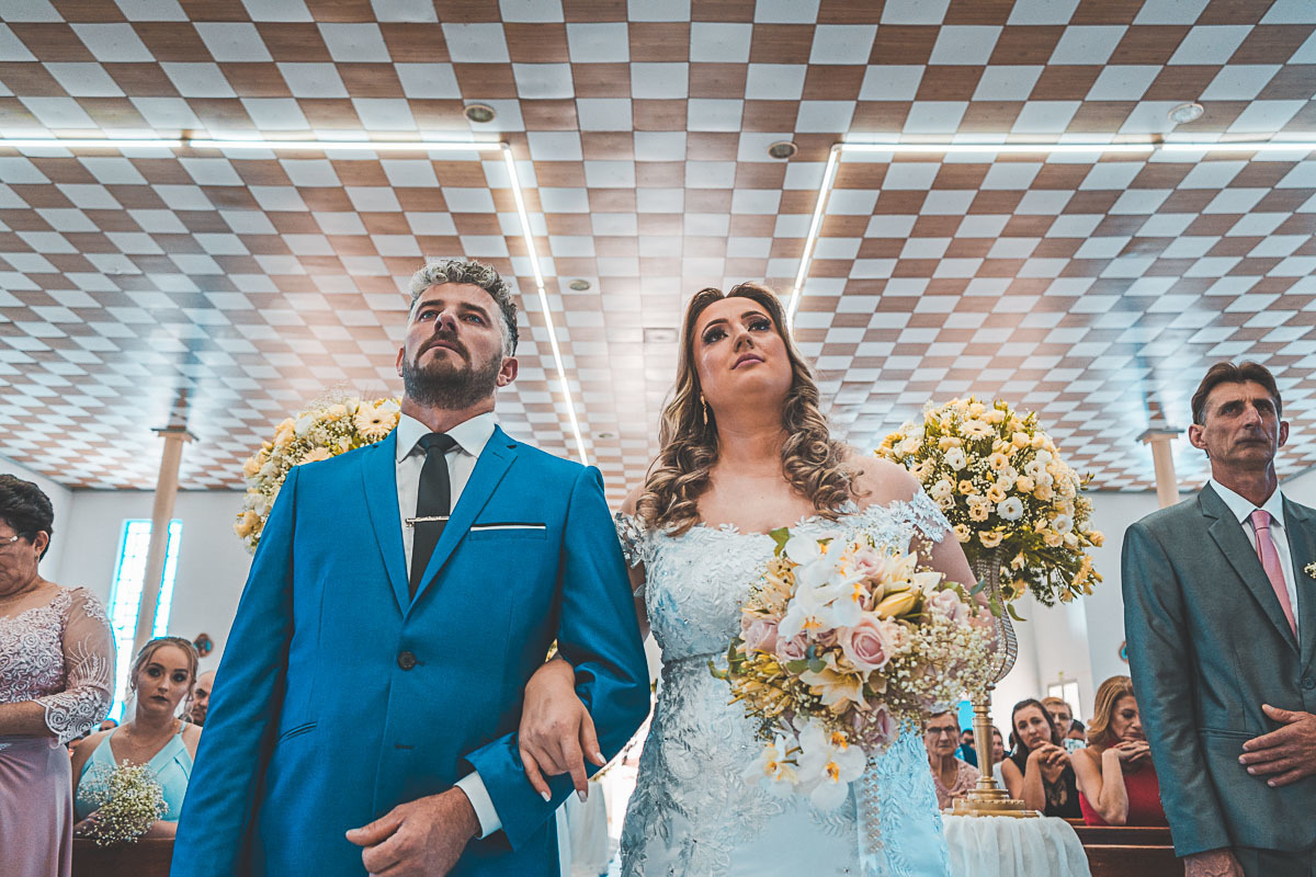 Casamento dos noivos MIqueli e Túlio - Fotografia VItor Trombetta.
São João da Urtiga, Rio Grande do Sul - Igreja Matriz Cristo Rei.