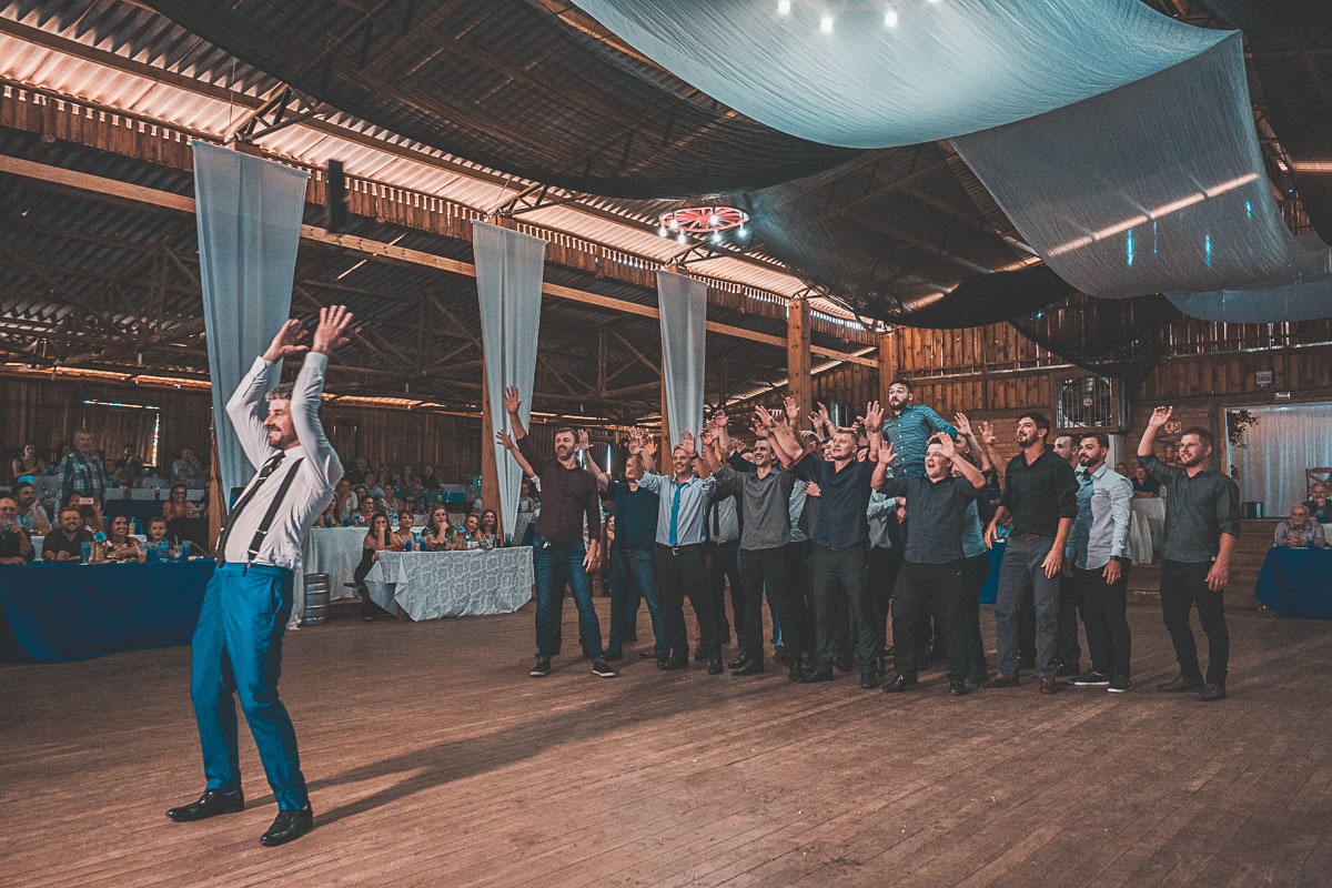Valsa do Casamento dos Noivos
Túlio e Miqueli
Fotografia VItor Trombetta.
São João da Urtiga, Rio Grande do Sul - Festa no CTG Coxilha da Serra.