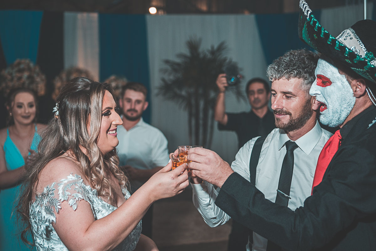Casamento dos Noivos
Túlio e Miqueli
Fotografia VItor Trombetta.
São João da Urtiga, Rio Grande do Sul - Festa no CTG Coxilha da Serra.