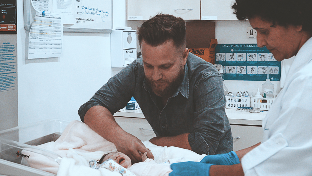 Vitória Scanegatta Vicari nasceu no 03 de Março de 2020 no Hospital de Caridade de Erechim. Fotografo de nascimento Vitor Trombetta