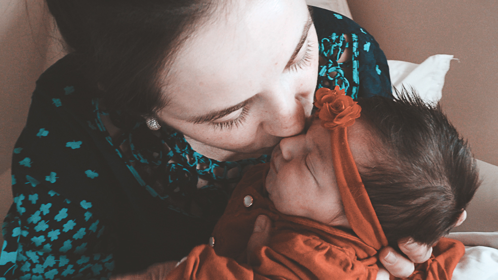 Vitória Scanegatta Vicari nasceu no 03 de Março de 2020 no Hospital de Caridade de Erechim. Fotografo de nascimento Vitor Trombetta