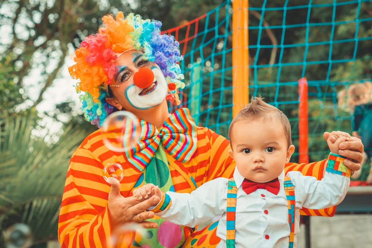 teve sim palhaço na festa tema circo