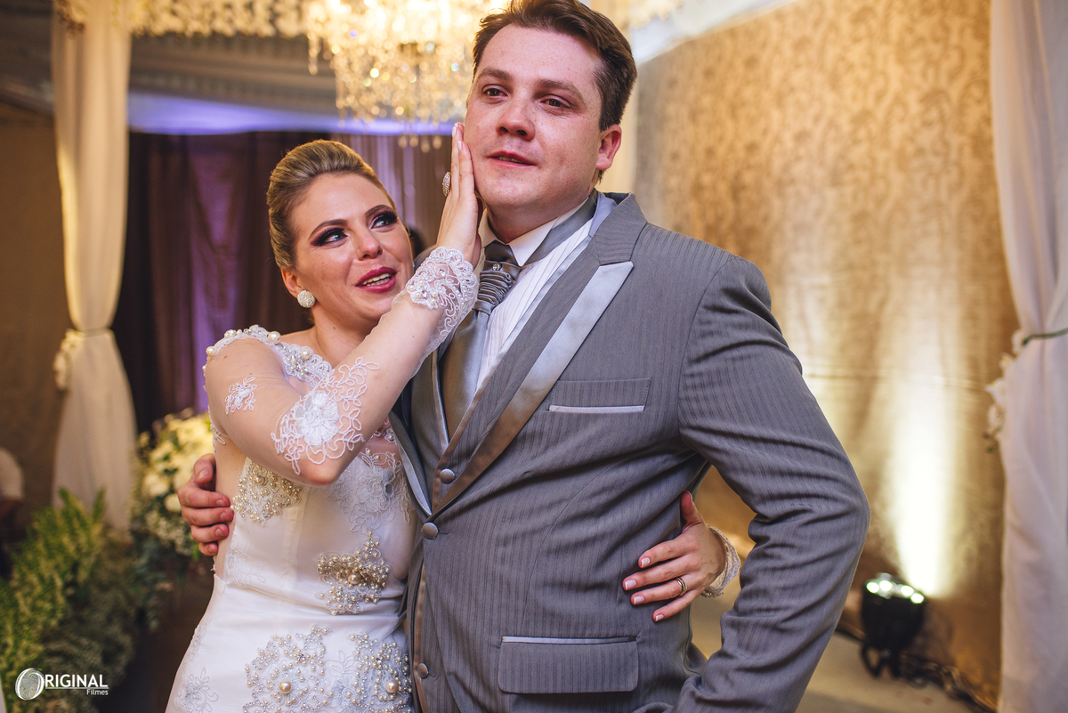 lagrimas, noivos se emocionam 