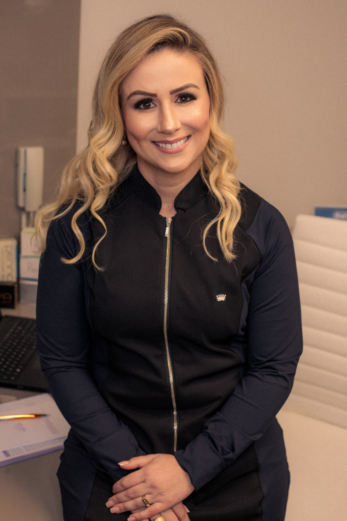 Ensaio feminino; Fotografia feminina; Celina Munhoz; Novo Hamburgo; Fotografia Lifestyle; Camarim Madri; Adriana Krieger; Manu Garcia; Retrato Corporativo; Fotografia Profissional; Fotografia de Produto;