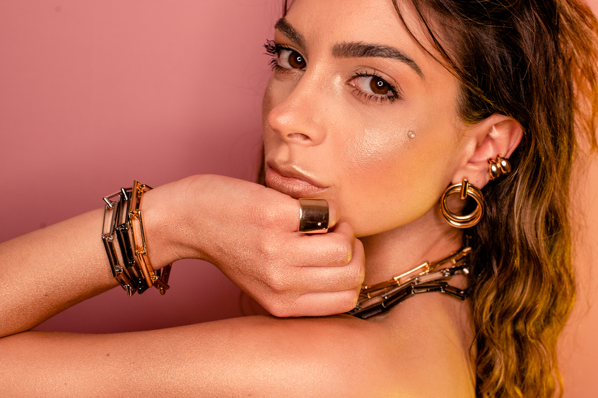 Ensaio feminino; Fotografia feminina; Celina Munhoz; Novo Hamburgo; Fotografia Lifestyle; Camarim Madri; Adriana Krieger; Manu Garcia; Retrato Corporativo; Fotografia Profissional; Fotografia de Produto; Malimel;