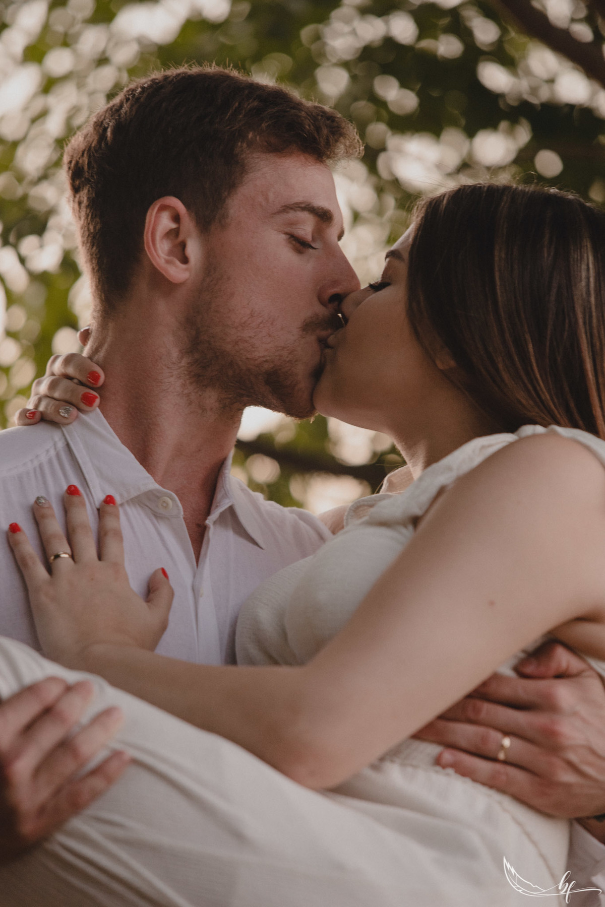 Maquiagem; Making of; Noiva; Noivo; Pré Wedding; Street Wedding; Celina Munhoz; Adriana Kruger; Manu Garcia; Camarim Madri; Wandering Wedding; São Francisco de Paula; Fotografia de Casal; Fotografia de Casamento; Pré Wedding; São Leopoldo; Belo Horizonte;