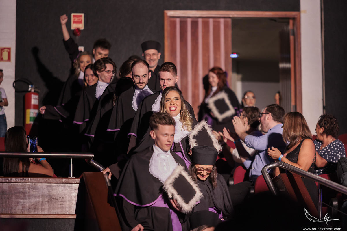 Feevale; Formatura; Fotografo de Formatura; Universidade Feevale; Novo Hamburgo; São Leopoldo; Colação de grau; Unisinos; Direito; Fotografia de Formatura; Fotografo de Formatura; Engenharia Cívil; Prova de Toga; UFRGS; Porto Alegre;