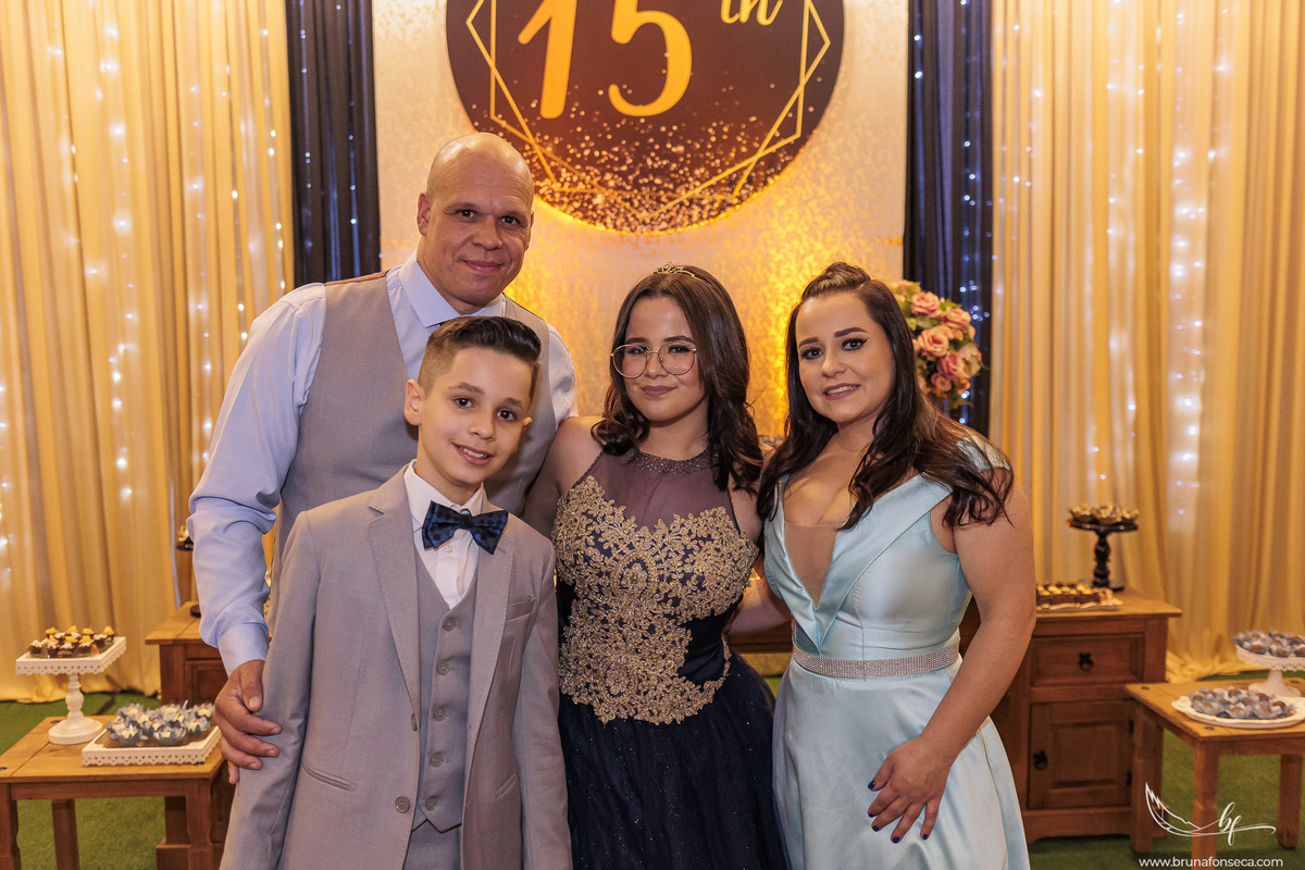 Ensaio feminino; Fotografia feminina; Recanto Bueno; Celina Munhoz; Novo Hamburgo; Fotografia Lifestyle; Nova Petropolis; Ensaio Teen; Ensaio 15th; 15 anos; Fotografo de 15 Anos; Debutante; Camarim Madri; Adriana Krieger; Manu Garcia;