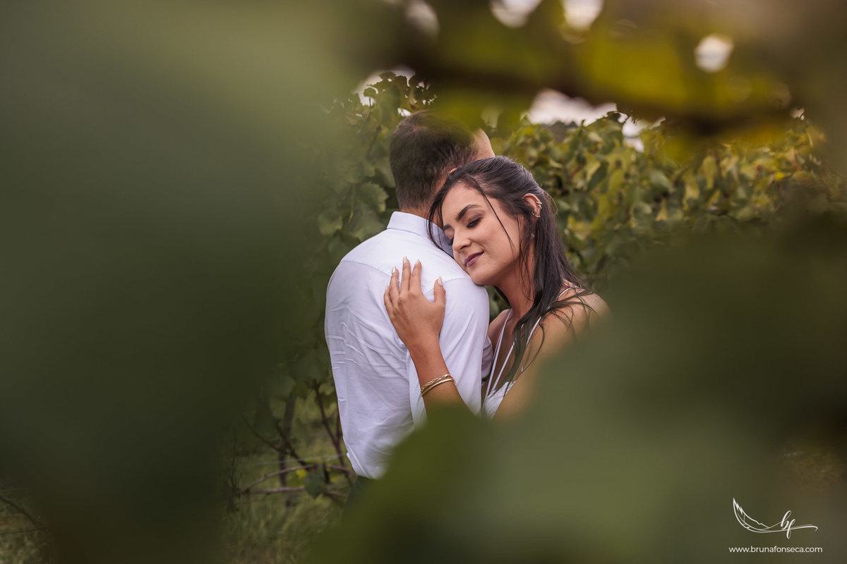 Maquiagem; Making of; Noiva; Noivo; Pré Wedding; Street Wedding; Celina Munhoz; Adriana Kruger; Manu Garcia; Wandering Wedding; São Francisco de Paula; Fotografia de Casal; Fotografia de Casamento; Pré Wedding; São Leopoldo; Vinícola Luiz Argenta;