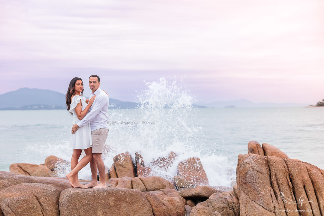 Maquiagem; Making of; Noiva; Noivo; Pré Wedding; Street Wedding; Celina Munhoz; Adriana Kruger; Manu Garcia; Wandering Wedding; São Francisco de Paula; Fotografia de Casal; Fotografia de Casamento; Pré Wedding; São Leopoldo; Vinícola Luiz Argenta; Floripa