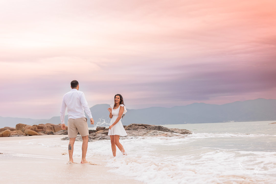 Maquiagem; Making of; Noiva; Noivo; Pré Wedding; Street Wedding; Celina Munhoz; Adriana Kruger; Manu Garcia; Wandering Wedding; São Francisco de Paula; Fotografia de Casal; Fotografia de Casamento; Pré Wedding; São Leopoldo; Vinícola Luiz Argenta; Floripa