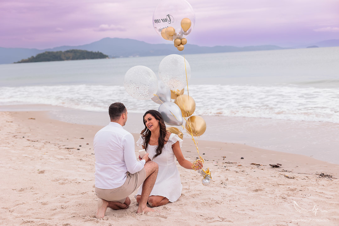 Maquiagem; Making of; Noiva; Noivo; Pré Wedding; Street Wedding; Celina Munhoz; Adriana Kruger; Manu Garcia; Wandering Wedding; São Francisco de Paula; Fotografia de Casal; Fotografia de Casamento; Pré Wedding; São Leopoldo; Vinícola Luiz Argenta; Floripa