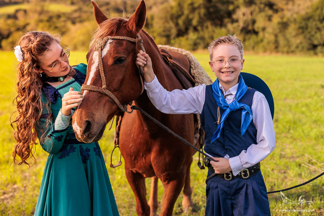 Ensaio feminino; Fotografia feminina; Recanto Bueno; Celina Munhoz; Novo Hamburgo; Fotografia Lifestyle; Nova Petropolis; Ensaio Teen; Ensaio 15th; 15 anos; Fotografo de 15 Anos; Debutante; Camarim Madri; Adriana Krieger; Manu Garcia;