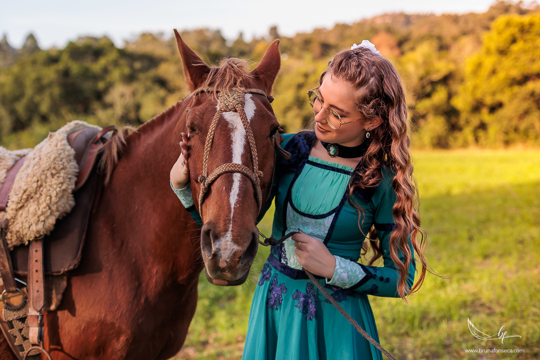 Ensaio feminino; Fotografia feminina; Recanto Bueno; Celina Munhoz; Novo Hamburgo; Fotografia Lifestyle; Nova Petropolis; Ensaio Teen; Ensaio 15th; 15 anos; Fotografo de 15 Anos; Debutante; Camarim Madri; Adriana Krieger; Manu Garcia;