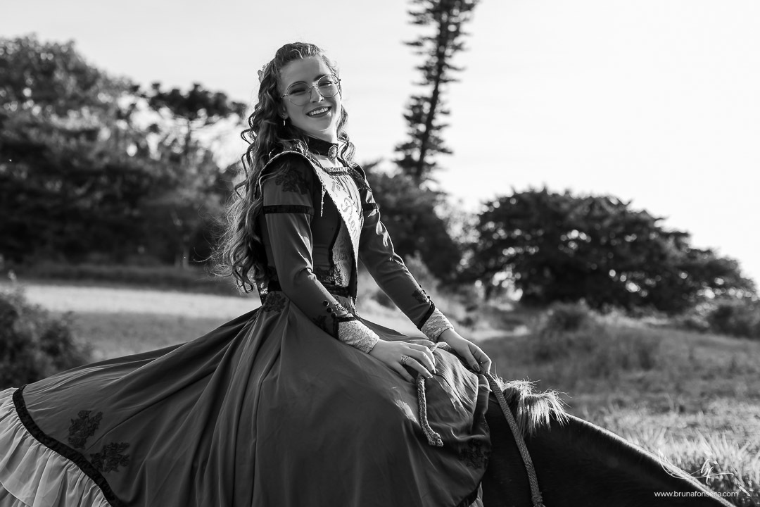 Ensaio feminino; Fotografia feminina; Recanto Bueno; Celina Munhoz; Novo Hamburgo; Fotografia Lifestyle; Nova Petropolis; Ensaio Teen; Ensaio 15th; 15 anos; Fotografo de 15 Anos; Debutante; Camarim Madri; Adriana Krieger; Manu Garcia;