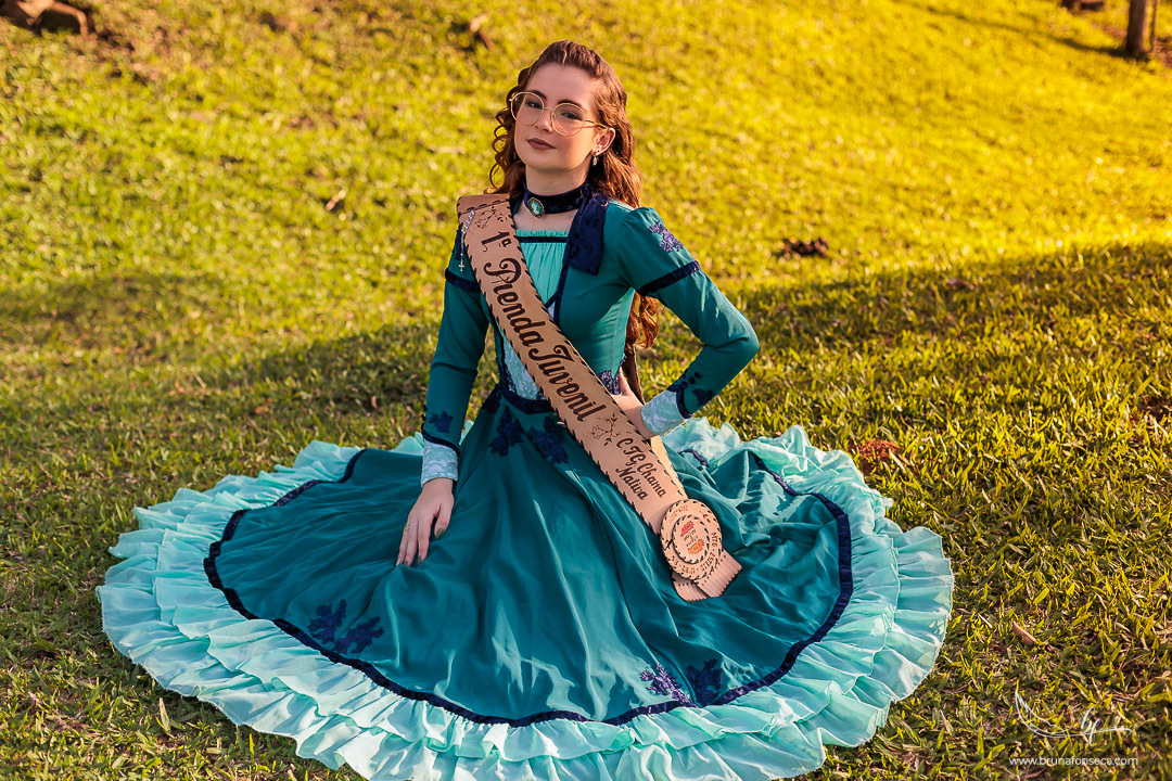 Ensaio feminino; Fotografia feminina; Recanto Bueno; Celina Munhoz; Novo Hamburgo; Fotografia Lifestyle; Nova Petropolis; Ensaio Teen; Ensaio 15th; 15 anos; Fotografo de 15 Anos; Debutante; Camarim Madri; Adriana Krieger; Manu Garcia;