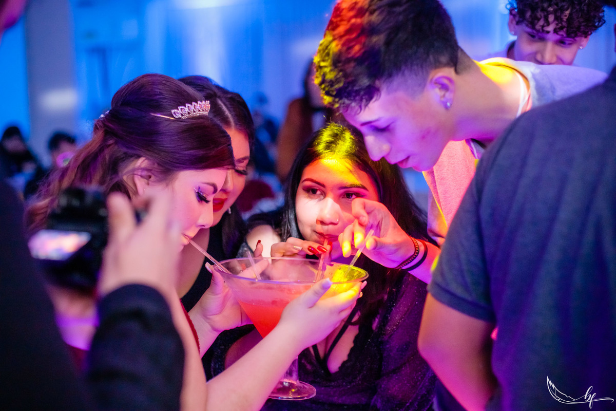 Ensaio feminino; Fotografia feminina; Recanto Bueno; Celina Munhoz; Novo Hamburgo; Fotografia Lifestyle; Nova Petropolis; Ensaio Teen; Ensaio 15th; 15 anos; Fotografo de 15 Anos; Debutante; Camarim Madri; Adriana Krieger; Manu Garcia;