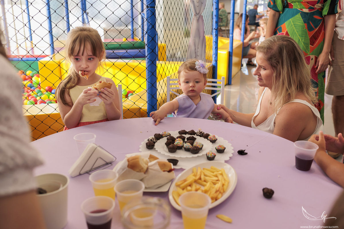 Aniversário infantil; Mig Eventos; Aniversário de criança; Fotografia infantil; Fotografia de família; São Leopoldo;  Casa de festa de são leopoldo; Fotografo infantil são leopoldo; Festança Kids; Fotografo de Canoas; Festejar; ForKids;