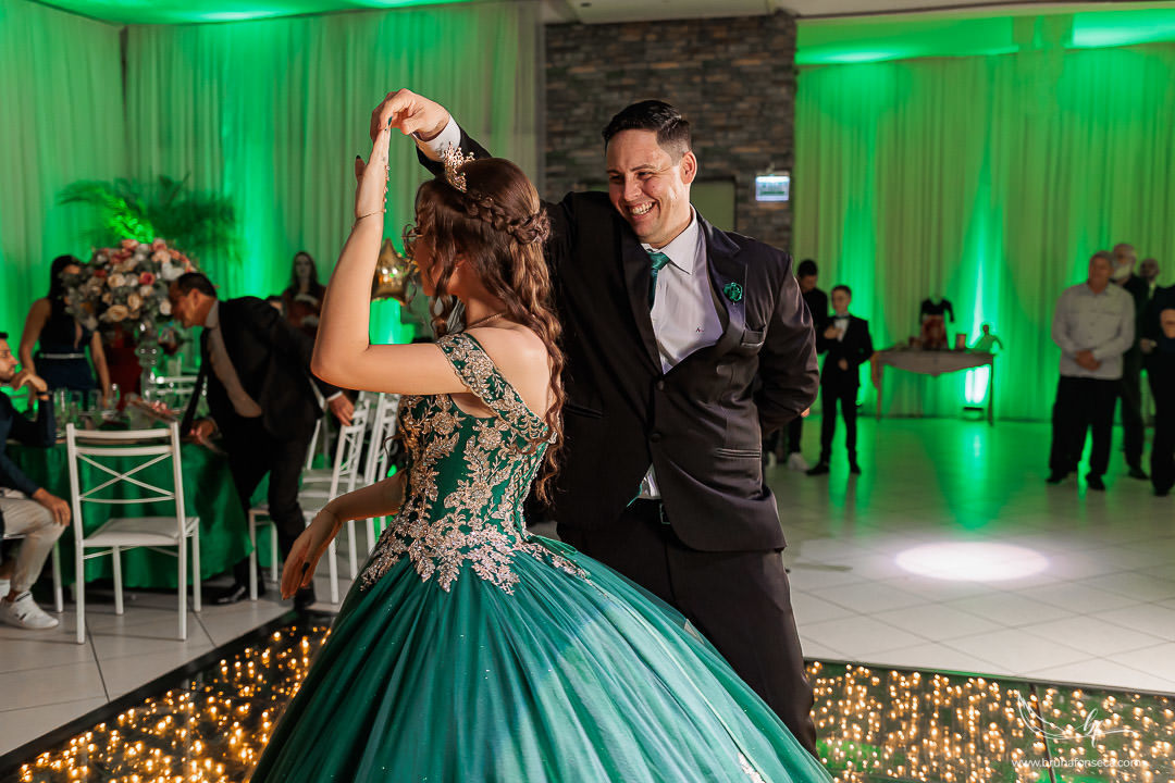 Ensaio feminino; Fotografia feminina; Recanto Bueno; Celina Munhoz; Novo Hamburgo; Fotografia Lifestyle; Nova Petropolis; Ensaio Teen; Ensaio 15th; 15 anos; Fotografo de 15 Anos; Debutante; Camarim Madri; Adriana Krieger; Manu Garcia;