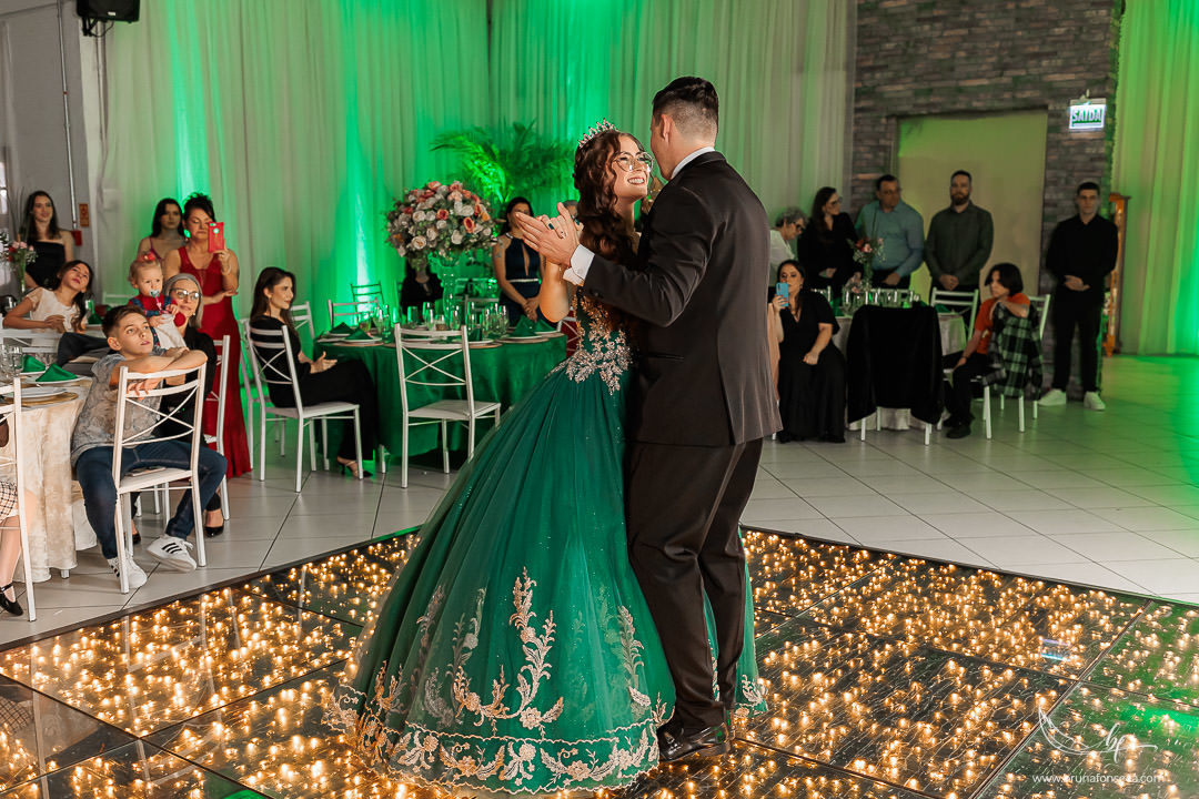 Ensaio feminino; Fotografia feminina; Recanto Bueno; Celina Munhoz; Novo Hamburgo; Fotografia Lifestyle; Nova Petropolis; Ensaio Teen; Ensaio 15th; 15 anos; Fotografo de 15 Anos; Debutante; Camarim Madri; Adriana Krieger; Manu Garcia;