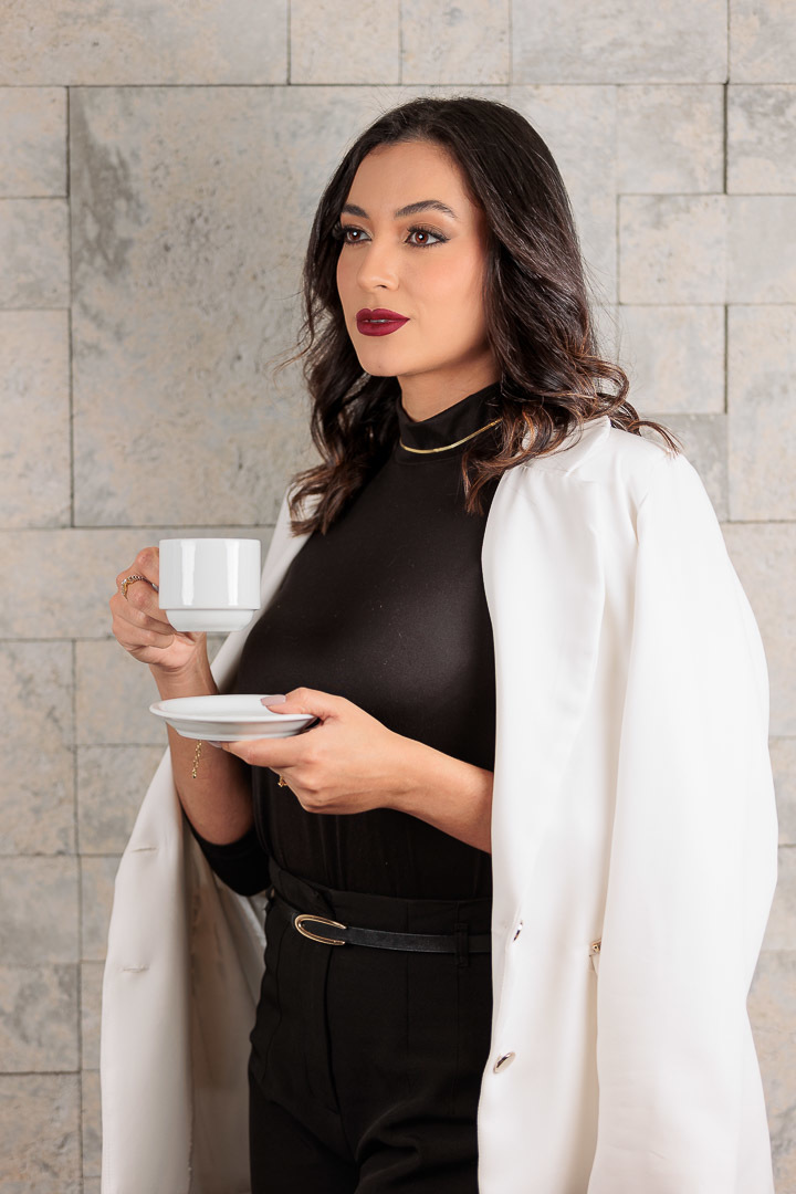 Ensaio feminino; Fotografia feminina;  Celina Munhoz; Novo Hamburgo; Fotografia Lifestyle; Nova Petropolis; Ensaio Teen; Ensaio 15th; 15 anos; Fotografo de 15 Anos; Debutante; Camarim Madri; Adriana Krieger; Manu Garcia; profissional; corporativo;