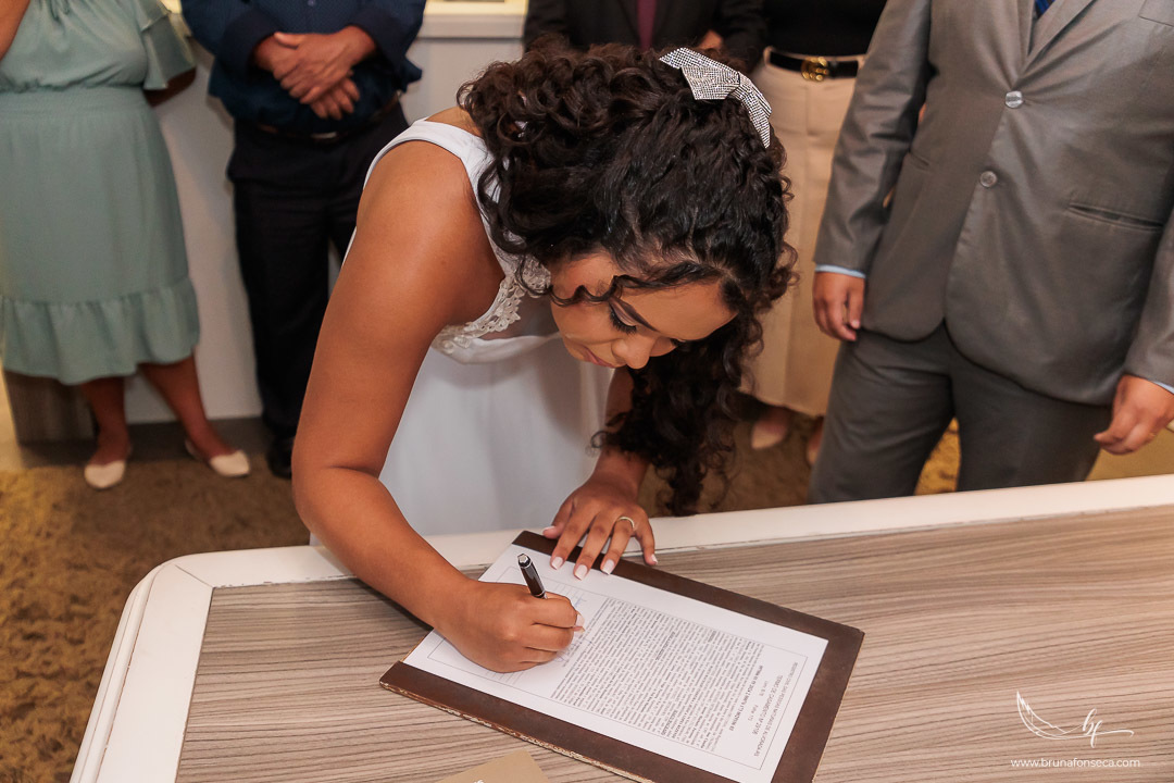 Maquiagem; Making of; Noiva; Noivo; Pré Wedding; Celina Munhoz; Adriana Kruger; Manu Garcia;  São Francisco de Paula; Fotografia de Casal; Fotografia de Casamento; Pré Wedding; São Leopoldo; Porto Alegre; Casamento Cívil; Fotografia Casamento Cívil;