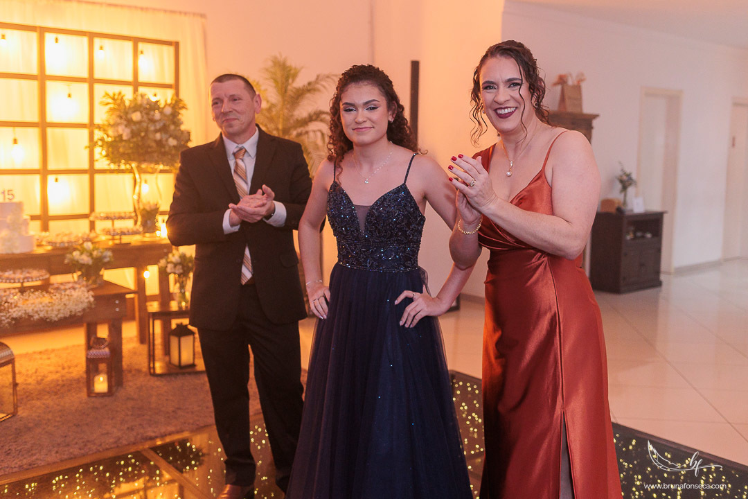 Recanto Bueno; Celina Munhoz; Novo Hamburgo; Nova Petropolis; Ensaio Teen; Ensaio 15th; 15 anos; Fotografo de 15 Anos; Debutante; Adriana Krieger; Manu Garcia; Porto Alegre; Fleck Eventos; Mig Eventos; For Kids; Ivoti;