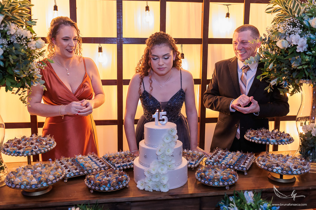 Recanto Bueno; Celina Munhoz; Novo Hamburgo; Nova Petropolis; Ensaio Teen; Ensaio 15th; 15 anos; Fotografo de 15 Anos; Debutante; Adriana Krieger; Manu Garcia; Porto Alegre; Fleck Eventos; Mig Eventos; For Kids; Ivoti;