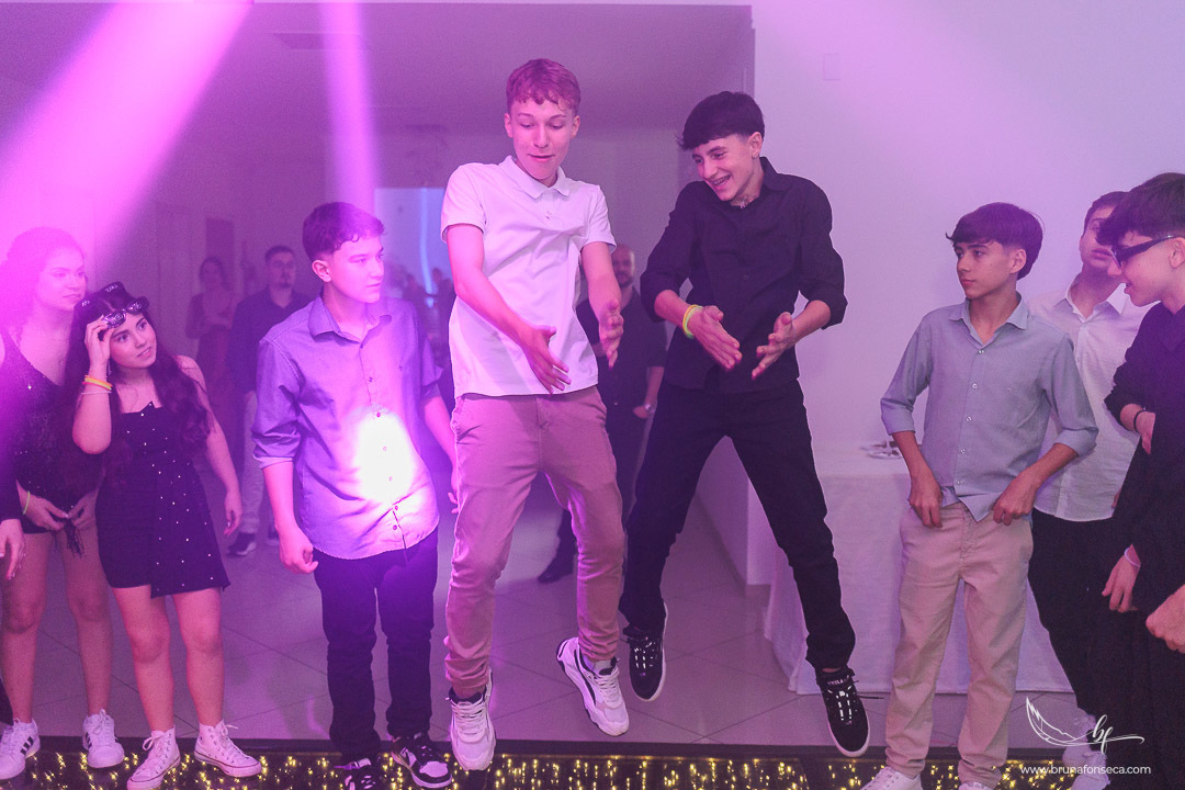 Recanto Bueno; Celina Munhoz; Novo Hamburgo; Nova Petropolis; Ensaio Teen; Ensaio 15th; 15 anos; Fotografo de 15 Anos; Debutante; Adriana Krieger; Manu Garcia; Porto Alegre; Fleck Eventos; Mig Eventos; For Kids; Ivoti;