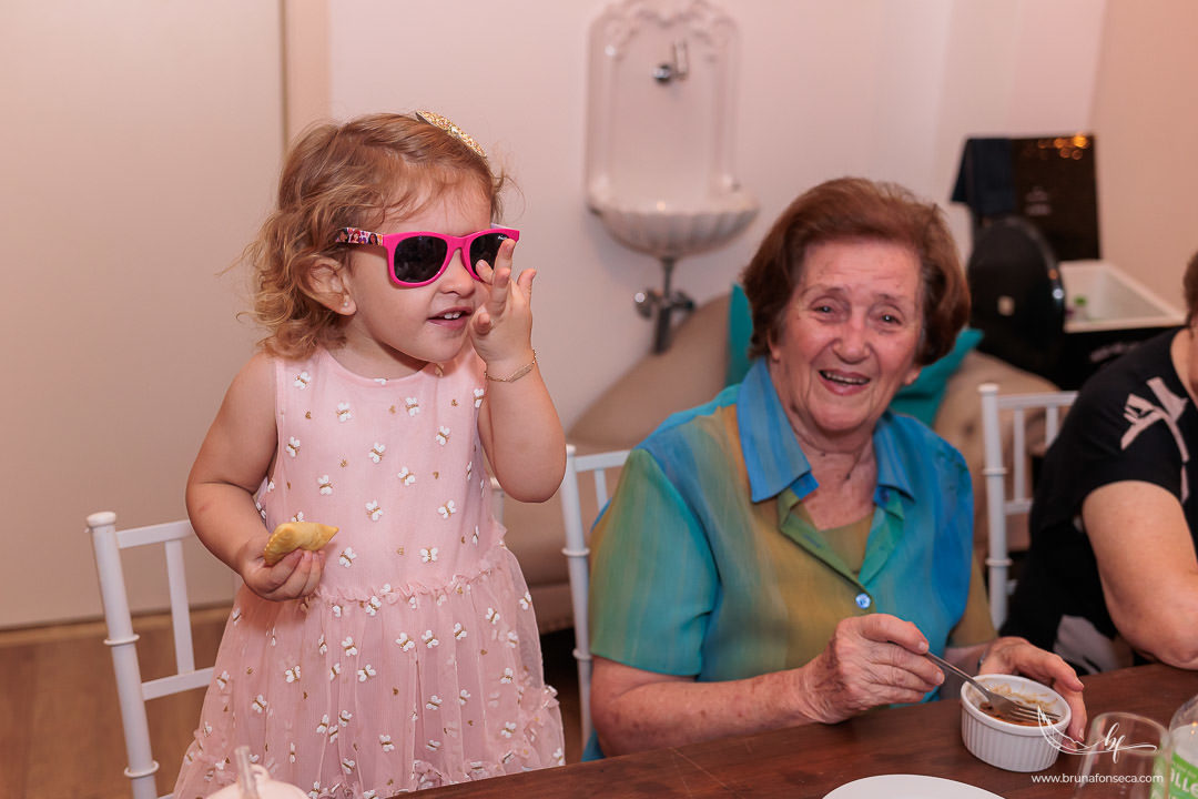 Bodas de Esmeralda, 40 anos de casamento, festa surpresa de bodas, comemoração de 40 anos, casal celebrando bodas, aniversário de casamento, fotógrafo de bodas, renovação de votos, celebração com família, evento emocionante