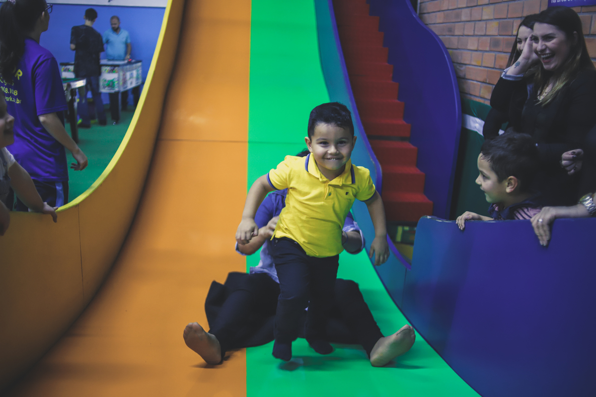 Aniversário infantil; Mig Kids; Festejar; Aniversário de criança; Fotografia infantil; Fotografia de família; São Leopoldo;  Casa de festa de são leopoldo; Fotografo infantil são leopoldo; Dois Irmãos; Canoas; Inflável Park;