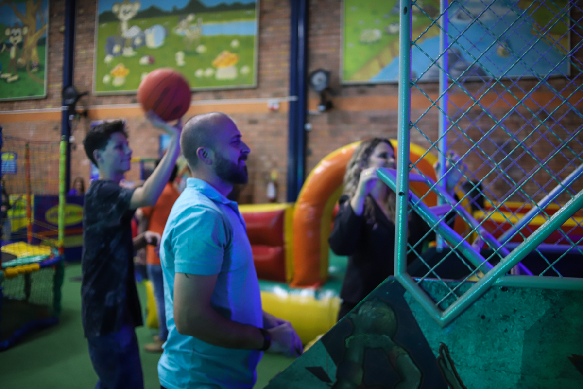 Aniversário infantil; Mig Kids; Festejar; Aniversário de criança; Fotografia infantil; Fotografia de família; São Leopoldo;  Casa de festa de são leopoldo; Fotografo infantil são leopoldo; Dois Irmãos; Canoas; Inflável Park;