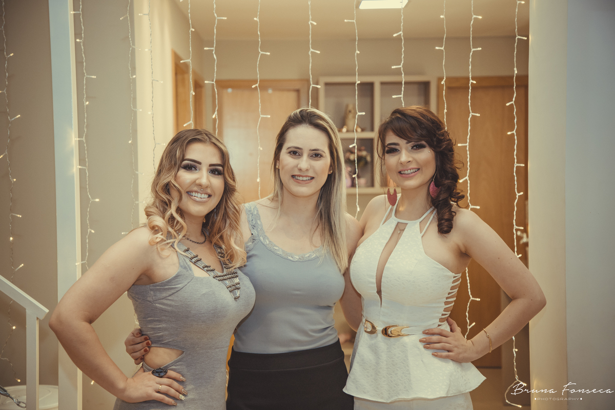 Fotografia de Eventos; Camarim Madri; Adriana Kruger; Manu Garcia; Boh Produções; LX Decor; Inauguração; Castelamare; Jornal VS; Revista News; Diana Hass; Meraki; São Leopoldo; Maquiadoras São Leopoldo; Bruna Fonseca Photography; Bruna Fonseca;