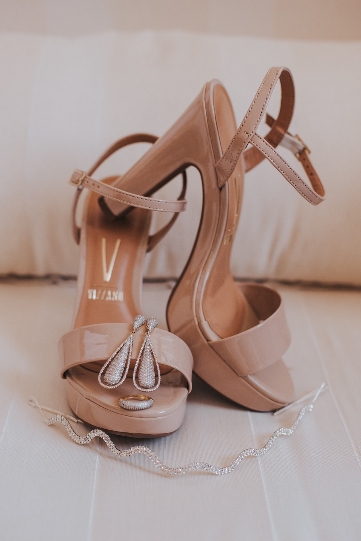 Maquiagem; Making of; Noiva; Noivo; Pré Wedding; Street Wedding; Celina Munhoz; Adriana Kruger; Manu Garcia; Camarim Madri; Wandering Wedding; São Francisco de Paula; Fotografia de Casal; Fotografia de Casamento; Pré Wedding; São Leopoldo; Ruinas Cassino;