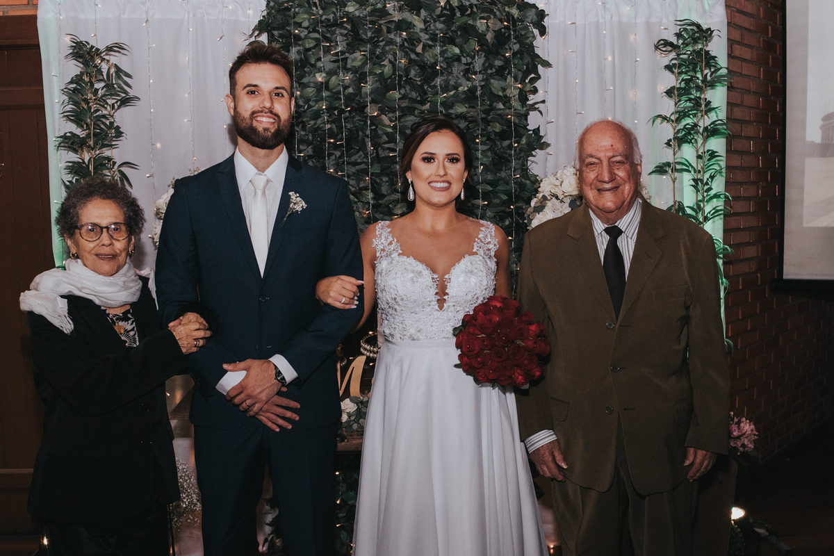 Maquiagem; Making of; Noiva; Noivo; Pré Wedding; Street Wedding; Celina Munhoz; Adriana Kruger; Manu Garcia; Camarim Madri; Wandering Wedding; São Francisco de Paula; Fotografia de Casal; Fotografia de Casamento; Pré Wedding; São Leopoldo; Ruinas Cassino;
