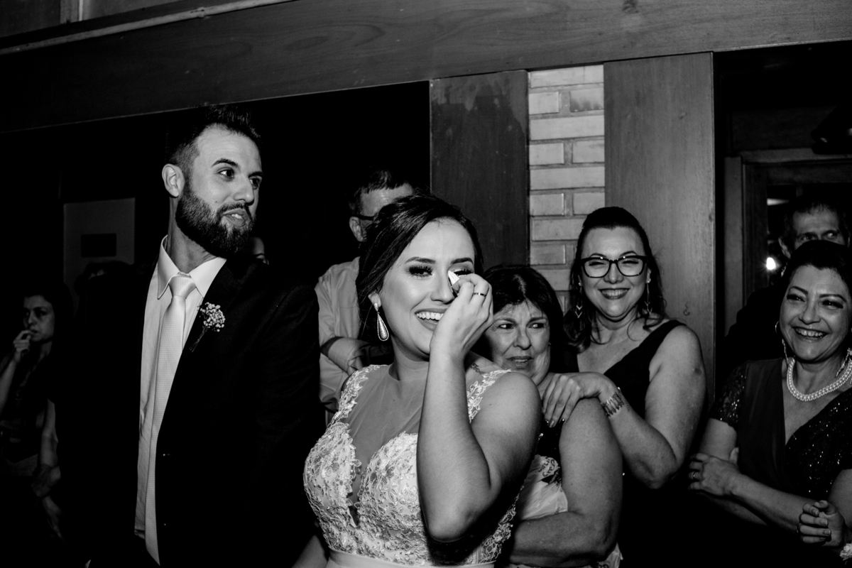 Maquiagem; Making of; Noiva; Noivo; Pré Wedding; Street Wedding; Celina Munhoz; Adriana Kruger; Manu Garcia; Camarim Madri; Wandering Wedding; São Francisco de Paula; Fotografia de Casal; Fotografia de Casamento; Pré Wedding; São Leopoldo; Ruinas Cassino;