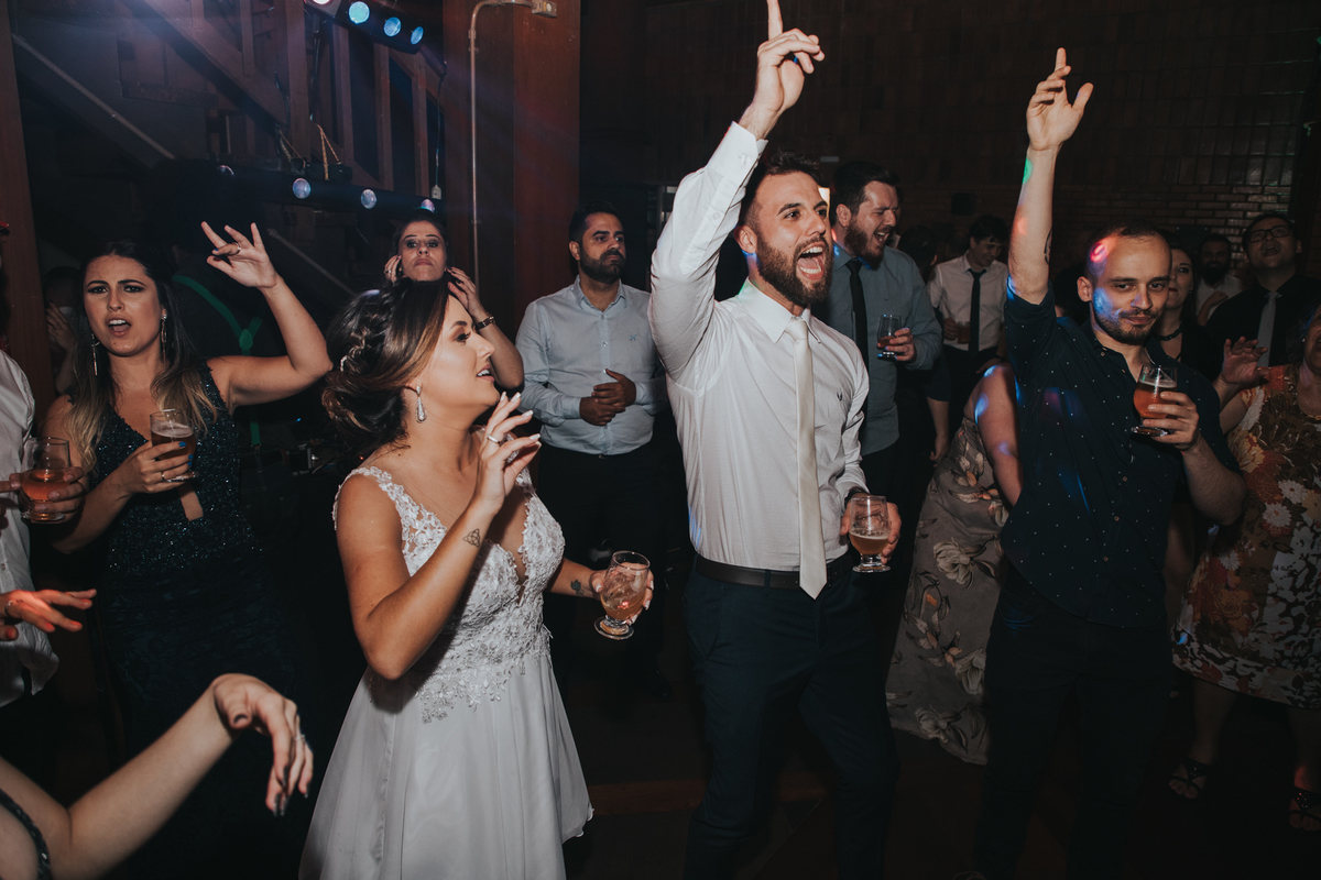 Maquiagem; Making of; Noiva; Noivo; Pré Wedding; Street Wedding; Celina Munhoz; Adriana Kruger; Manu Garcia; Camarim Madri; Wandering Wedding; São Francisco de Paula; Fotografia de Casal; Fotografia de Casamento; Pré Wedding; São Leopoldo; Ruinas Cassino;