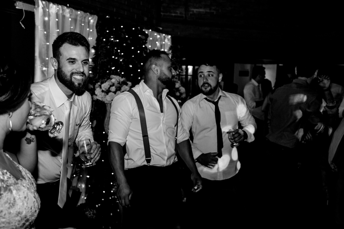 Maquiagem; Making of; Noiva; Noivo; Pré Wedding; Street Wedding; Celina Munhoz; Adriana Kruger; Manu Garcia; Camarim Madri; Wandering Wedding; São Francisco de Paula; Fotografia de Casal; Fotografia de Casamento; Pré Wedding; São Leopoldo; Ruinas Cassino;