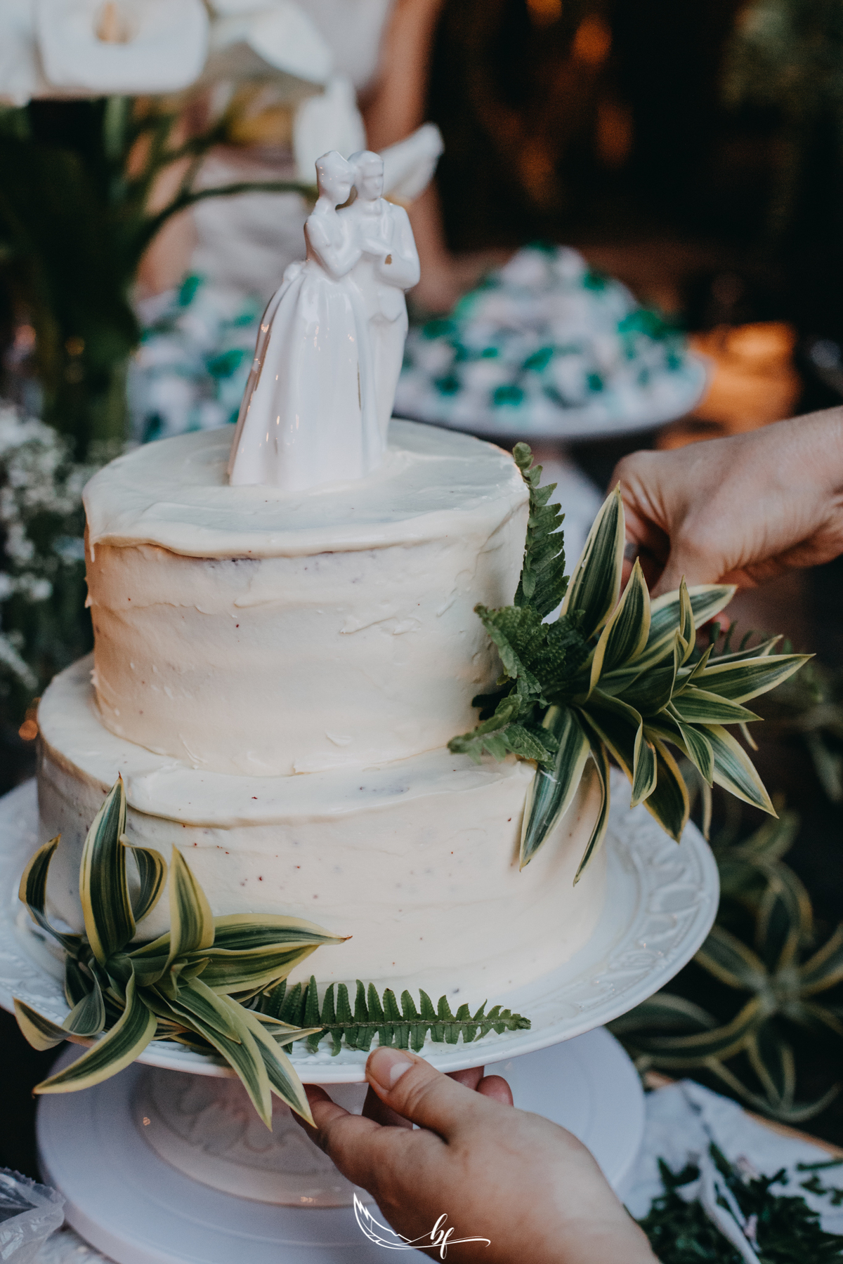 Maquiagem; Making of; Noiva; Noivo; Pré Wedding; Street Wedding; Celina Munhoz; Adriana Kruger; Manu Garcia; Camarim Madri; Wandering Wedding; São Francisco de Paula; Fotografia de Casal; Fotografia de Casamento; Pré Wedding; São Leopoldo; Ruinas Cassino;