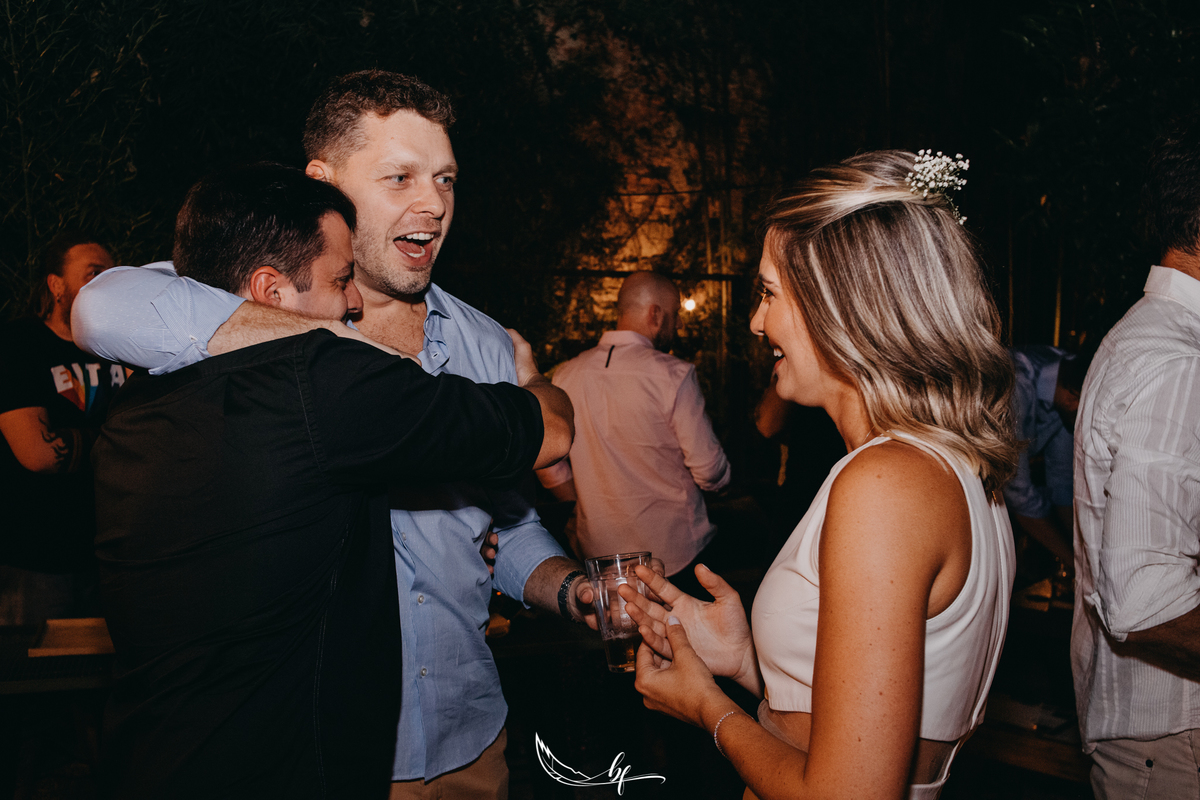 Maquiagem; Making of; Noiva; Noivo; Pré Wedding; Street Wedding; Celina Munhoz; Adriana Kruger; Manu Garcia; Camarim Madri; Wandering Wedding; São Francisco de Paula; Fotografia de Casal; Fotografia de Casamento; Pré Wedding; São Leopoldo; Ruinas Cassino;