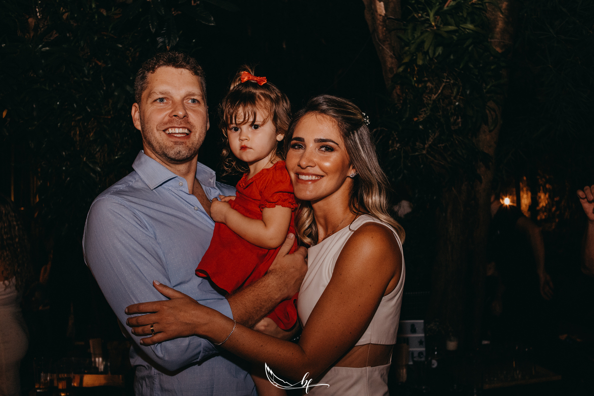 Maquiagem; Making of; Noiva; Noivo; Pré Wedding; Street Wedding; Celina Munhoz; Adriana Kruger; Manu Garcia; Camarim Madri; Wandering Wedding; São Francisco de Paula; Fotografia de Casal; Fotografia de Casamento; Pré Wedding; São Leopoldo; Ruinas Cassino;