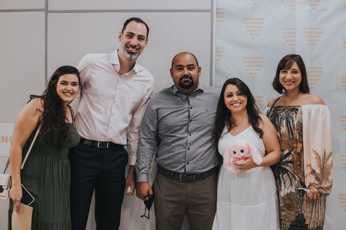 Maquiagem; Making of; Noiva; Noivo; Pré Wedding; Street Wedding; Celina Munhoz; Adriana Kruger; Manu Garcia; Camarim Madri; Wandering Wedding; São Francisco de Paula; Fotografia de Casal; Fotografia de Casamento; Pré Wedding; São Leopoldo; Belo Horizonte;