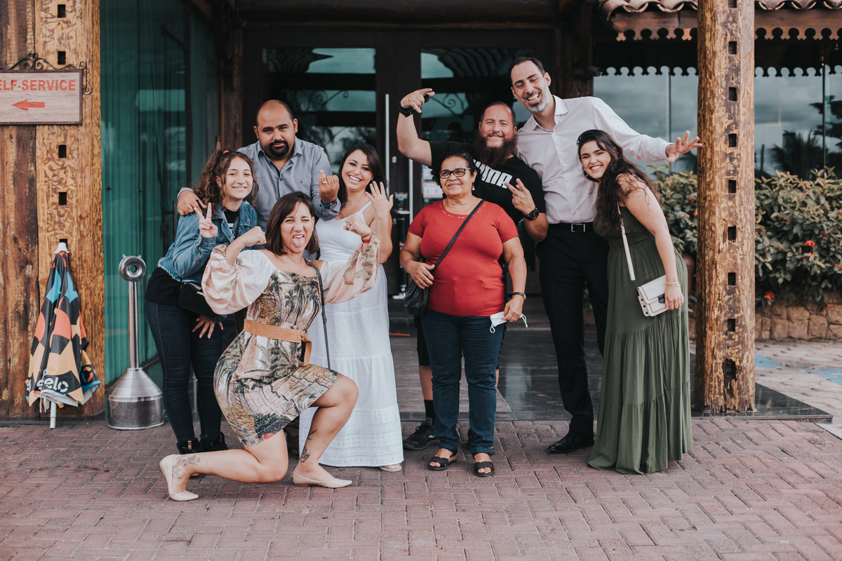 Maquiagem; Making of; Noiva; Noivo; Pré Wedding; Street Wedding; Celina Munhoz; Adriana Kruger; Manu Garcia; Camarim Madri; Wandering Wedding; São Francisco de Paula; Fotografia de Casal; Fotografia de Casamento; Pré Wedding; São Leopoldo; Belo Horizonte;