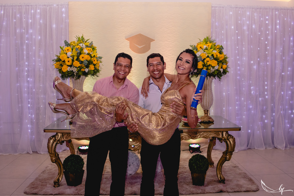 Feevale; Formatura; Fotografo de Formatura; Universidade Feevale; Novo Hamburgo; São Leopoldo; Colação de grau; Unisinos; Direito; Fotografia de Formatura; Uninter; Prova de Toga; Marketing; Medicina; Administração;