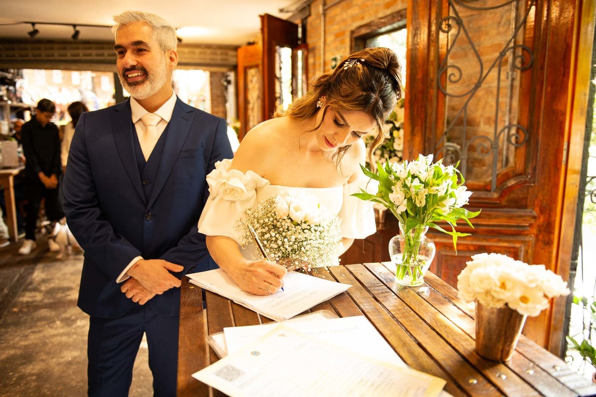 Casamento Mini-wedding de Cintya_e_Rodrigo Assinatura da noiva