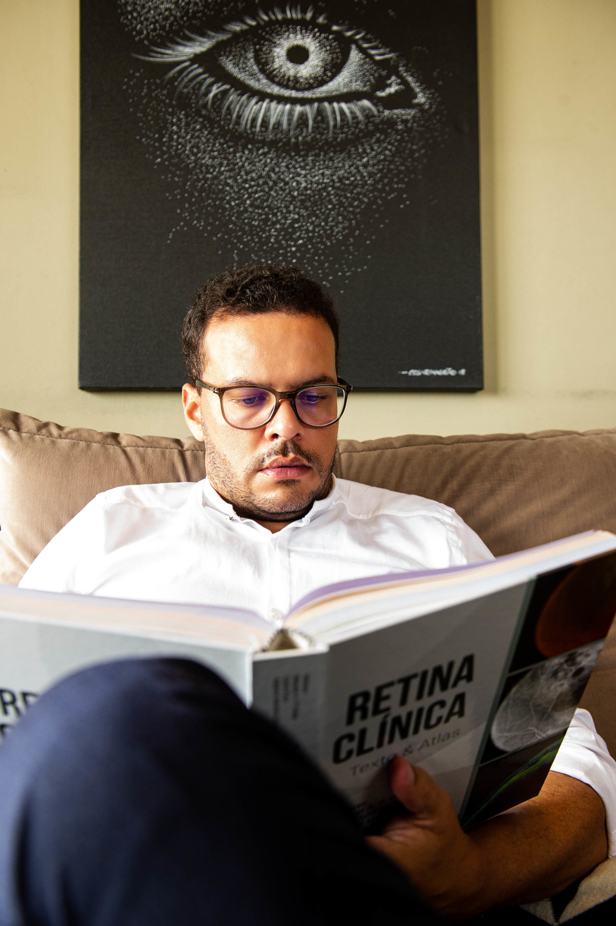 Dr Robson Assunção Oftalmologista: Pesquisa, estudos, aperfeiçoamento profissional
