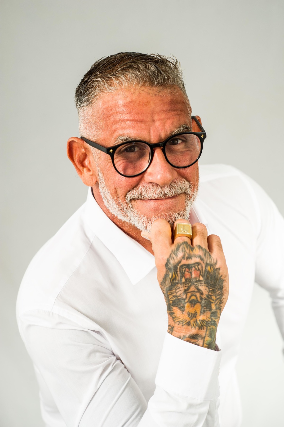 Retrato Corportivo Lifestyle do Radialista Ildásio Junior