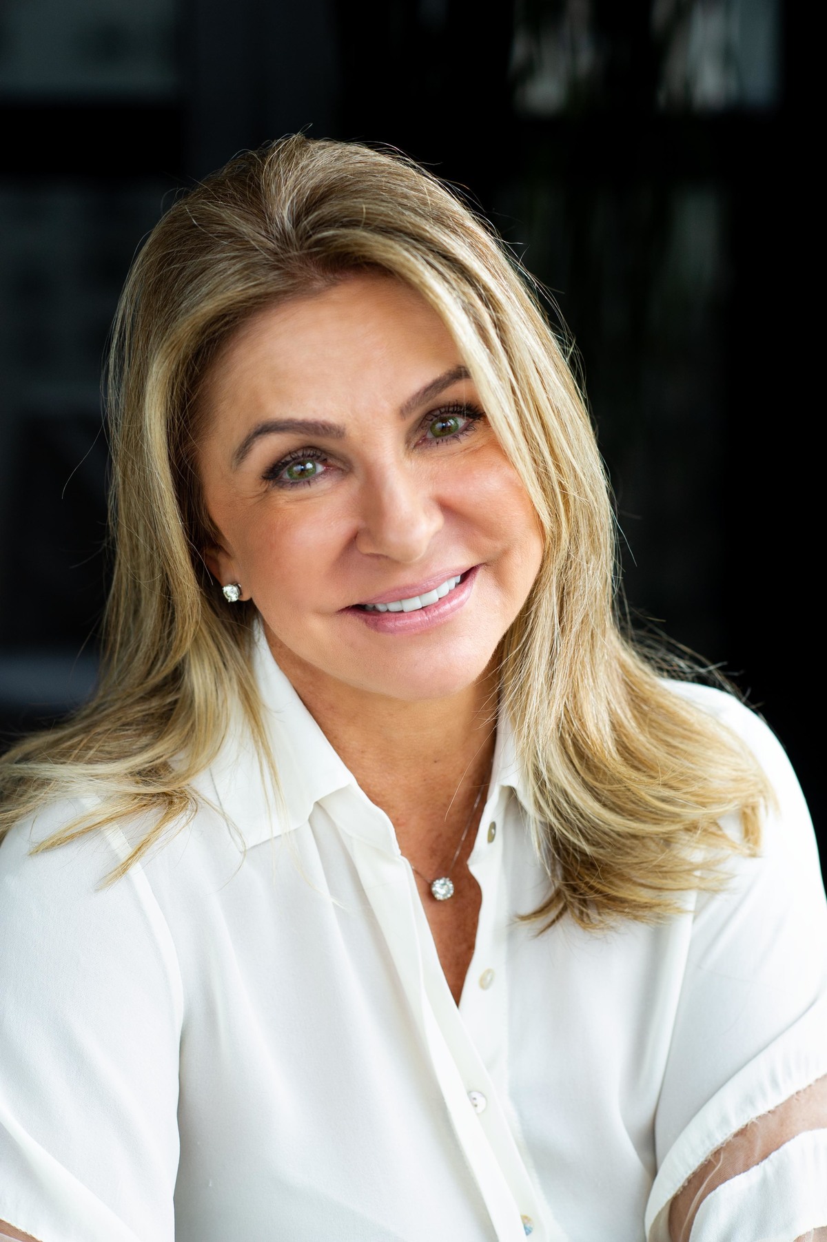 Foto para perfil Profissional da Psicóloga Regina Politi, que foi fotografada em seu Home Office no Jardm São Paulo -SP   www.instagram.com;reginapoliti_ 