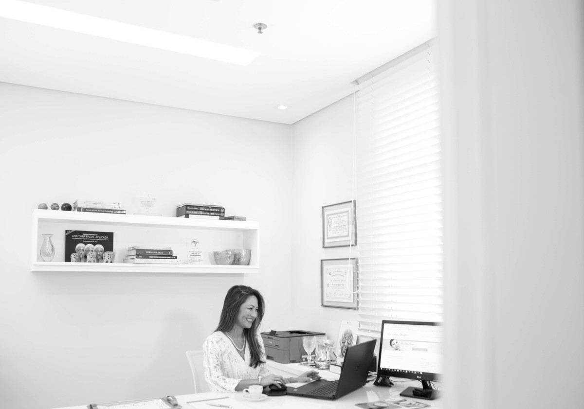 Fotografias lifestyle em SP  por Jotta fotógrafo Corporativo - Dra Cintia Otsubo - Dermatologista em atividade
