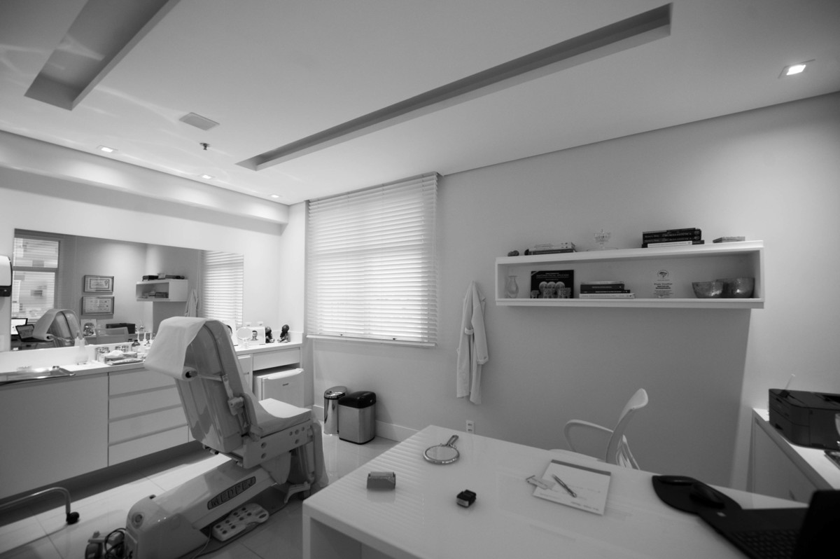 Fotografias lifestyle em SP  por Jotta fotógrafo -O amanhecer da Clínica Dermatológica Cintia Otsubo numa fotografia panorâmica
 